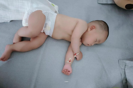 代怀生子好找吗宝宝积食发烧怎么处理